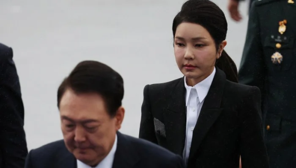 环球策路 尹锡悦夫人被疑受贿，来源为“统一教”